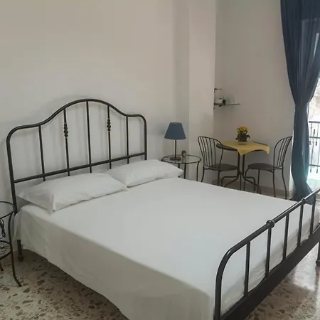 Alvarez De Toledo فندق مبيت وإفطار 3*
